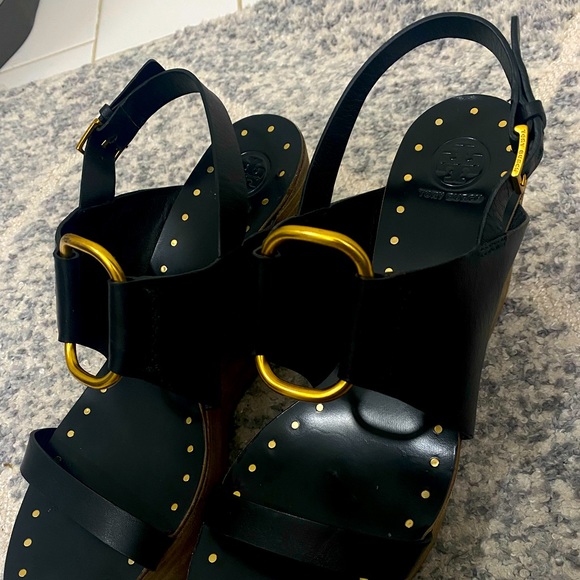 Tory Burch Ravello Platforms - Picture 3 of 7